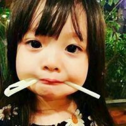 萌娃头像情侣款｜搞怪可爱风，甜度满分的头像组合 情侣头像 第4张