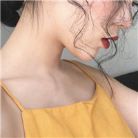 谁懂!锁骨露肩膀女生头像小众又高级 女生头像 第19张 谁懂!锁骨露肩膀女生头像小众又高级 女生头像 第19张