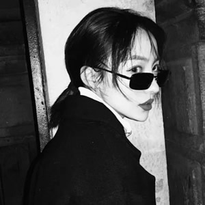 御姐风黑白女生头像 高冷气场尽显女神范 女生头像 第13张 御姐风黑白女生头像 高冷气场尽显女神范 女生头像 第13张