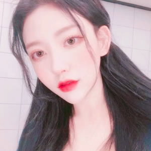 时尚美女微信头像高清氛围感小众高级女生推荐 女生头像 第4张 时尚美女微信头像高清氛围感小众高级女生推荐 女生头像 第4张