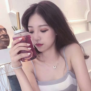 小众精致性感女生微信头像图片 女生头像 第14张 小众精致性感女生微信头像图片 女生头像 第14张