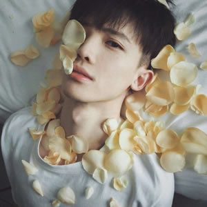 男生头像阳光帅气｜高清干净少年感男生 男生头像 第9张