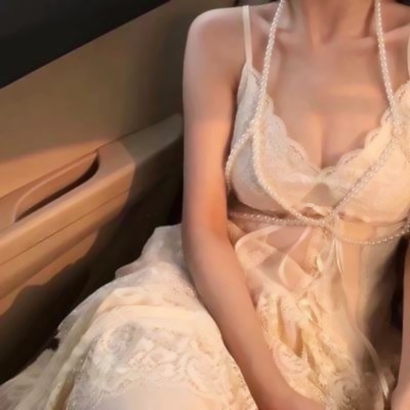 露锁骨氛围感露肩女生头像，高级小众真人女 女生头像 第8张