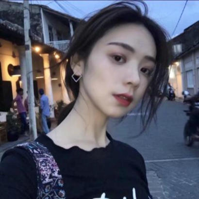 2026火爆微信头像女潮流真人 小众高级真人 女生头像 第10张 2026火爆微信头像女潮流真人 小众高级真人 女生头像 第10张