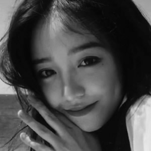 御姐风黑白女生头像 高冷气场尽显女神范 女生头像 第7张 御姐风黑白女生头像 高冷气场尽显女神范 女生头像 第7张
