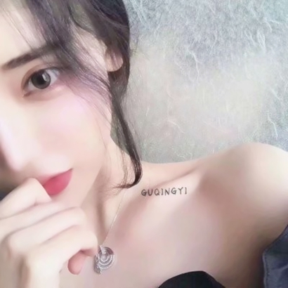 露锁骨氛围感露肩女生头像，高级小众真人女 女生头像 第13张