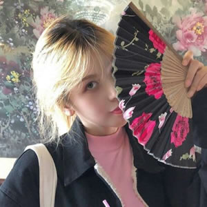 小众独特微信女生头像个性十足 女生头像 第10张 小众独特微信女生头像个性十足 女生头像 第10张