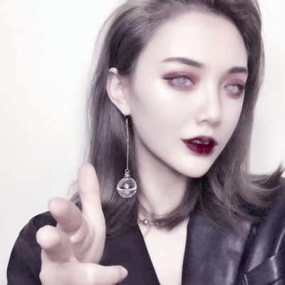 成熟御姐浓妆艳抹微信头像合集 女生头像 第4张 成熟御姐浓妆艳抹微信头像合集 女生头像 第4张
