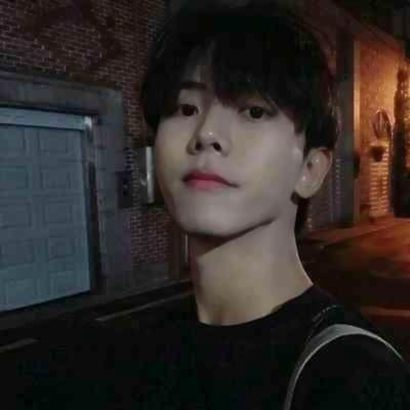好看男生头像酷酷的帅帅的氛围感真人 男生头像 第13张