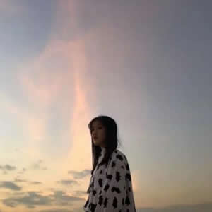 精选唯美意境情侣头像 一左一右配对款 情侣头像 第10张 精选唯美意境情侣头像 一左一右配对款 情侣头像 第10张