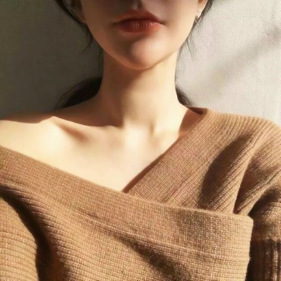 谁懂!锁骨露肩膀女生头像小众又高级 女生头像 第21张 谁懂!锁骨露肩膀女生头像小众又高级 女生头像 第21张