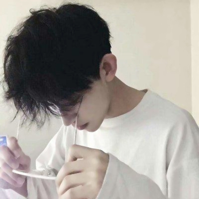 好看男生头像酷酷的帅帅的氛围感真人 男生头像 第23张