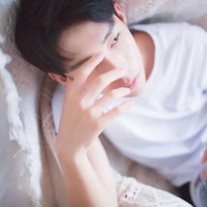2026新款简单干净帅气男生头像,简约治愈男生 男生头像 第12张 2026新款简单干净帅气男生头像,简约治愈男生 男生头像 第12张