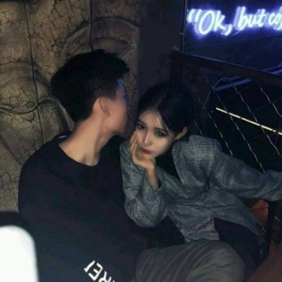 一对分开情侣头像合起来合成完整一张图 情侣头像 第44张 一对分开情侣头像合起来合成完整一张图 情侣头像 第44张