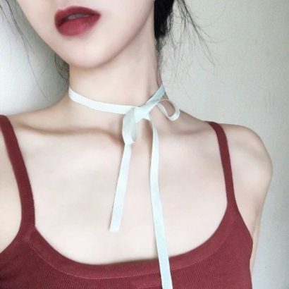 谁懂!锁骨露肩膀女生头像小众又高级 女生头像 第20张 谁懂!锁骨露肩膀女生头像小众又高级 女生头像 第20张