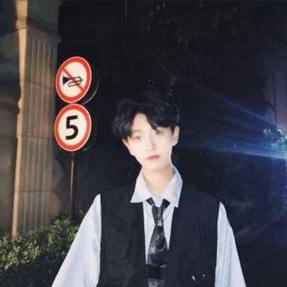 好看男生头像酷酷的帅帅的氛围感真人 男生头像 第15张