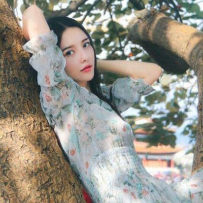 一人一张清新闺蜜头像 温柔治愈氛围感闺蜜图 友情头像 第21张 一人一张清新闺蜜头像 温柔治愈氛围感闺蜜图 友情头像 第21张