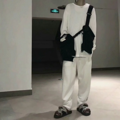 qq头像男下半身不露脸不露头合集 男生头像 第3张