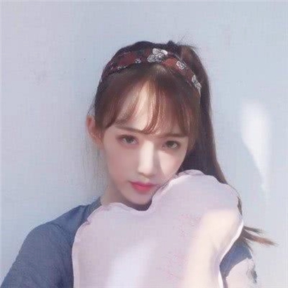 真实感正脸女生头像|高清真人风女生正面头像图片 女生头像 第4张 真实感正脸女生头像|高清真人风女生正面头像图片 女生头像 第4张