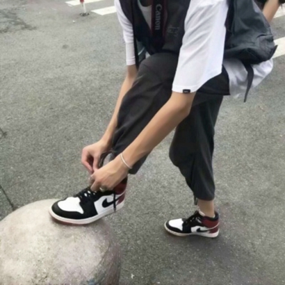 qq头像男下半身不露脸不露头合集 男生头像 第8张