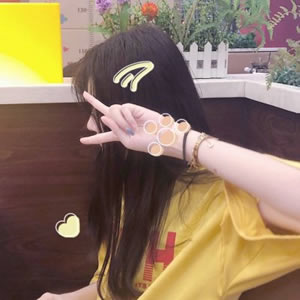 超赞的真人挡脸女生头像图片 女生头像 第10张 超赞的真人挡脸女生头像图片 女生头像 第10张