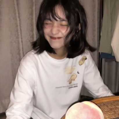 自信爱笑的女生头像｜阳光开朗治愈系女生 女生头像 第14张