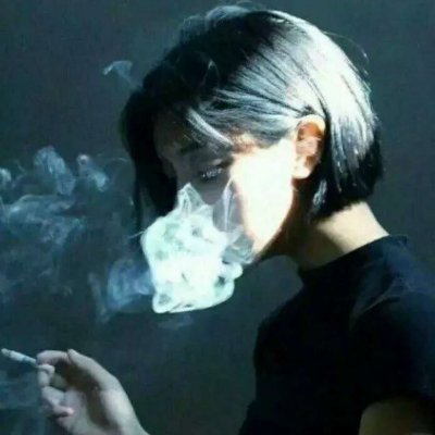 霸气范高冷抽烟女生头像 小众酷感女生 女生头像 第5张