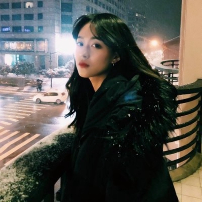 黑色霸气女生头像|高冷拽姐暗黑系女生 女生头像 第23张 黑色霸气女生头像|高冷拽姐暗黑系女生 女生头像 第23张