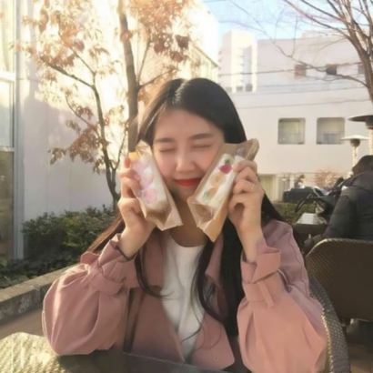 自信爱笑的女生头像｜阳光开朗治愈系女生 女生头像 第17张