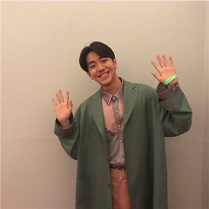爱笑阳光的男生头像｜干净治愈开朗男生头像高清合集 男生头像 第1张