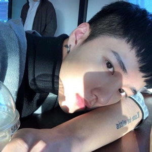 真人冷酷帅气男生图片头像 男生头像 第10张