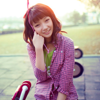 穿格子衬衫女生头像分享|温柔复古格子衬衣女生头像图集 女生头像 第26张 穿格子衬衫女生头像分享|温柔复古格子衬衣女生头像图集 女生头像 第26张