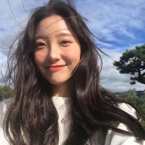 小清新气质女生微信头像|干净治愈唯美女生 女生头像 第4张 小清新气质女生微信头像|干净治愈唯美女生 女生头像 第4张