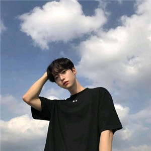 男生头像正脸帅气阳光 干净治愈男生 男生头像 第4张