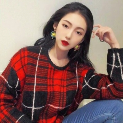 温柔治愈红色衣服女生头像干净耐看 女生头像 第11张 温柔治愈红色衣服女生头像干净耐看 女生头像 第11张