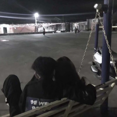 小众不露脸双人情侣头像一对不撞款 情侣头像 第4张 小众不露脸双人情侣头像一对不撞款 情侣头像 第4张