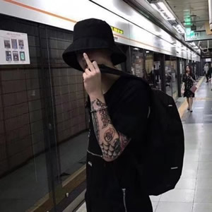 真人冷酷帅气男生图片头像 男生头像 第11张