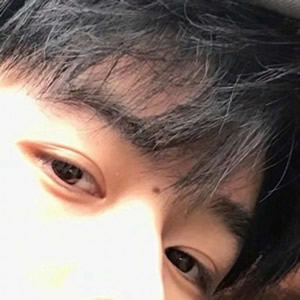 小众不撞款qq超拽男生头像 酷帅男生 男生头像 第11张