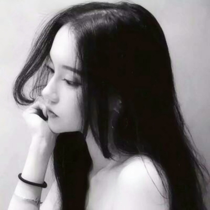 微信黑白头像图片女孩 女生头像 第9张