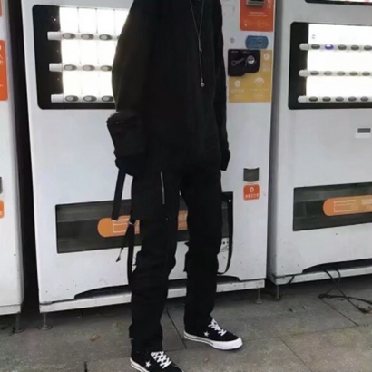 qq头像男下半身不露脸不露头合集 男生头像 第11张