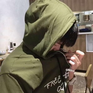 小众不撞款qq超拽男生头像 酷帅男生 男生头像 第12张
