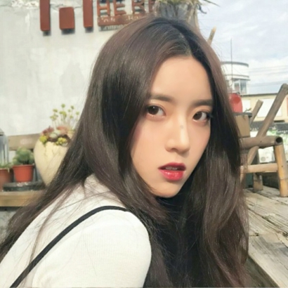 高级流行洋气女生真人头像 氛围感气质真人女 女生头像 第21张 高级流行洋气女生真人头像 氛围感气质真人女 女生头像 第21张