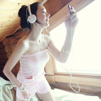 真人头像女生戴耳机|氛围感女生戴耳机 女生头像 第22张 真人头像女生戴耳机|氛围感女生戴耳机 女生头像 第22张