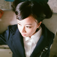 qq头像校服女生 温柔治愈校园风女生 女生头像 第32张