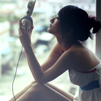 真人头像女生戴耳机|氛围感女生戴耳机 女生头像 第8张 真人头像女生戴耳机|氛围感女生戴耳机 女生头像 第8张