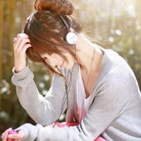 真人头像女生戴耳机|氛围感女生戴耳机 女生头像 第2张 真人头像女生戴耳机|氛围感女生戴耳机 女生头像 第2张