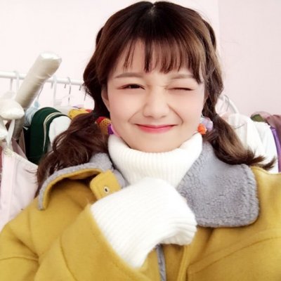女生头像黄色衣服 暖色调温暖又阳光 女生头像 第2张 女生头像黄色衣服 暖色调温暖又阳光 女生头像 第2张