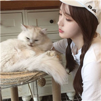 女生抱猫咪的慵懒头像 女生头像 第17张 女生抱猫咪的慵懒头像 女生头像 第17张