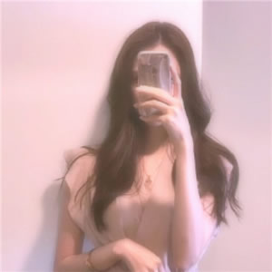 女伤感黑暗拿着手机自拍头像 女生头像 第6张 女伤感黑暗拿着手机自拍头像 女生头像 第6张
