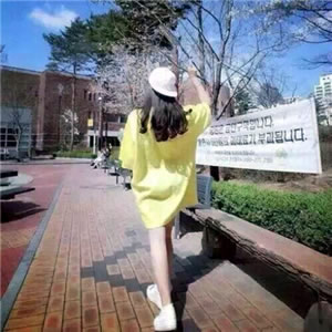 微信头像女戴帽子背影 女生头像 第5张 微信头像女戴帽子背影 女生头像 第5张